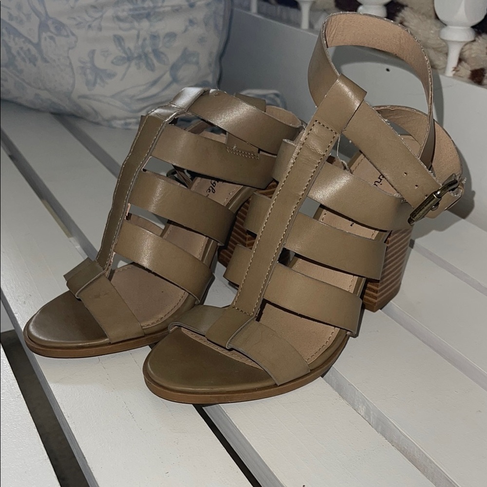 American Eagle Outfitters Brown Strappy Heels